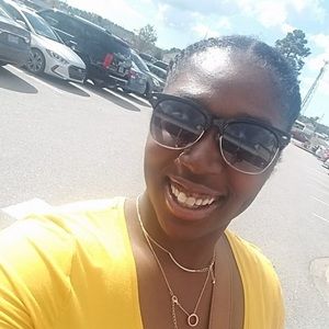 Meet your Posher, Nikki